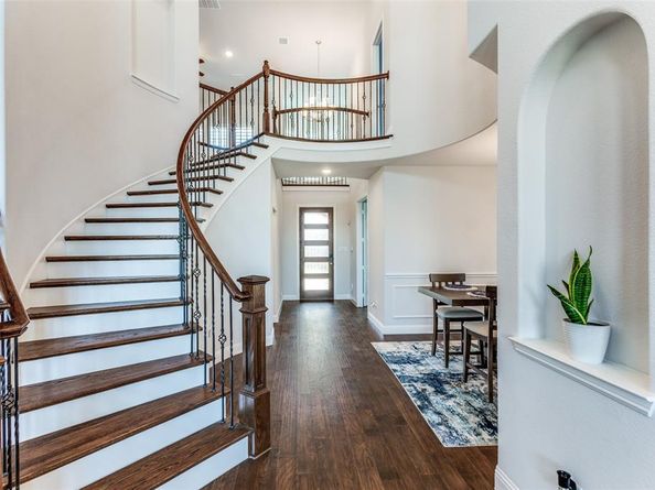 7021  Broomsedge Drive , Argyle Texas 76226