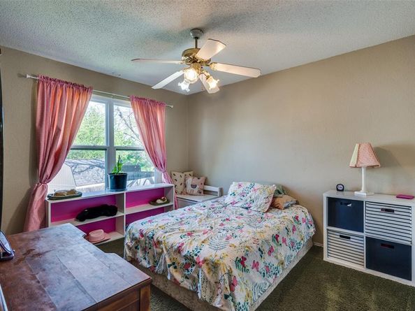 3305  Oakdale Court , Hurst Texas 76054