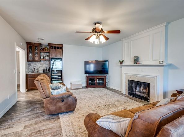 3305  Oakdale Court , Hurst Texas 76054