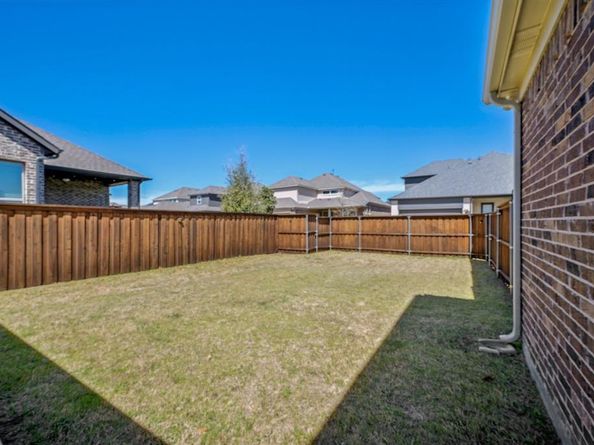 2172  Poppyvine Road , Frisco Texas 75033