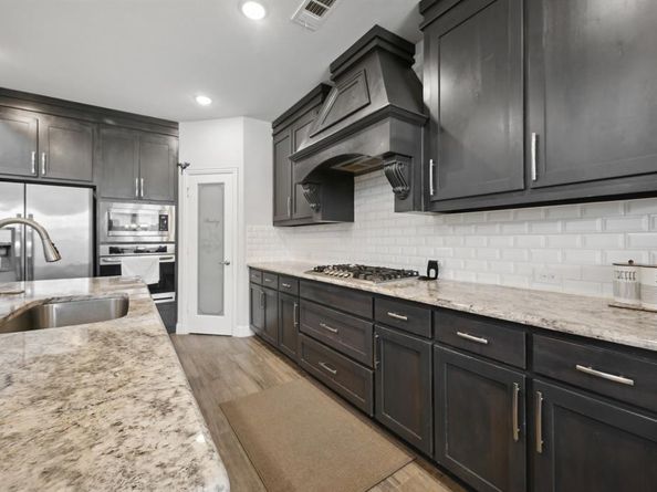 2172  Poppyvine Road , Frisco Texas 75033
