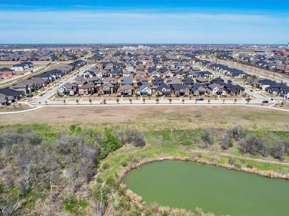 2172  Poppyvine Road , Frisco Texas 75033