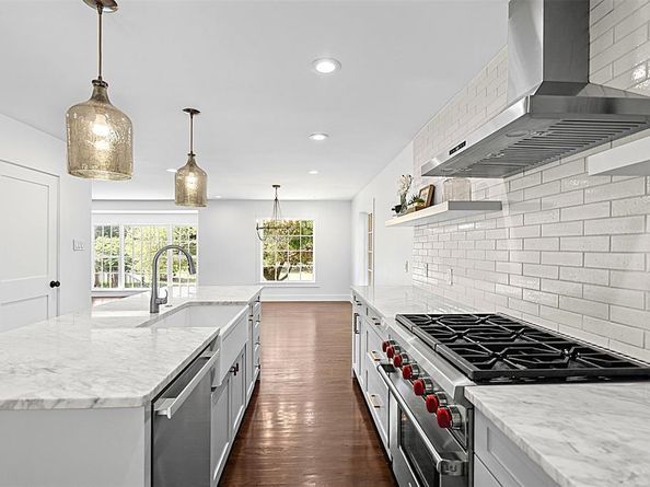 2230  Kessler Parkway , Dallas Texas 75208