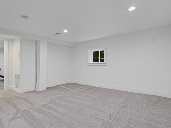 2230  Kessler Parkway , Dallas Texas 75208