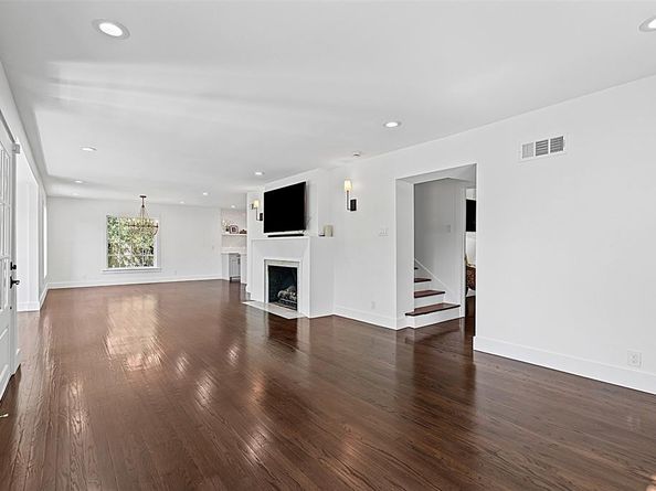 2230  Kessler Parkway , Dallas Texas 75208
