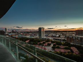 3130 N Harwood Street  1802, Dallas Texas 75201