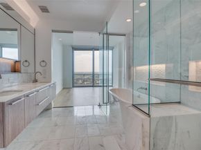 3130 N Harwood Street  1802, Dallas Texas 75201