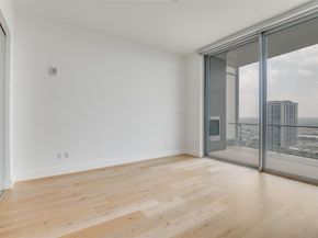 3130 N Harwood Street  1802, Dallas Texas 75201