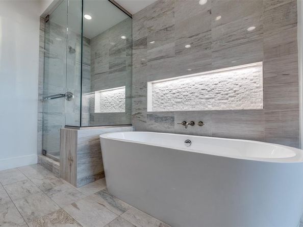 3130 N Harwood Street  1802, Dallas Texas 75201