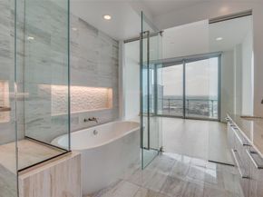 3130 N Harwood Street  1802, Dallas Texas 75201