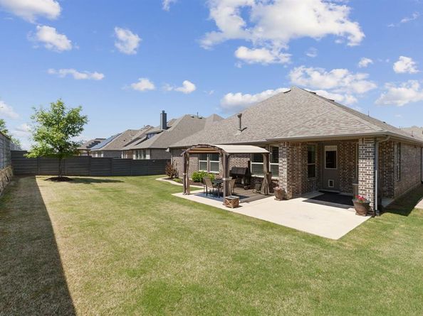 844  Elm Fork Trail , Little Elm Texas 76227