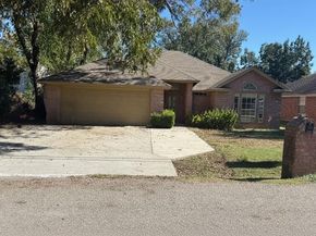 604 N Cherry Street , Aubrey Texas 76227