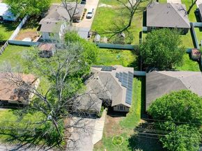 604 N Cherry Street , Aubrey Texas 76227