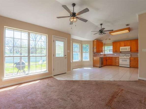 604 N Cherry Street , Aubrey Texas 76227