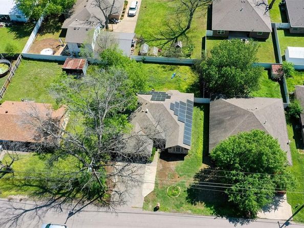 604 N Cherry Street , Aubrey Texas 76227