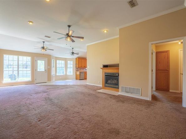 604 N Cherry Street , Aubrey Texas 76227