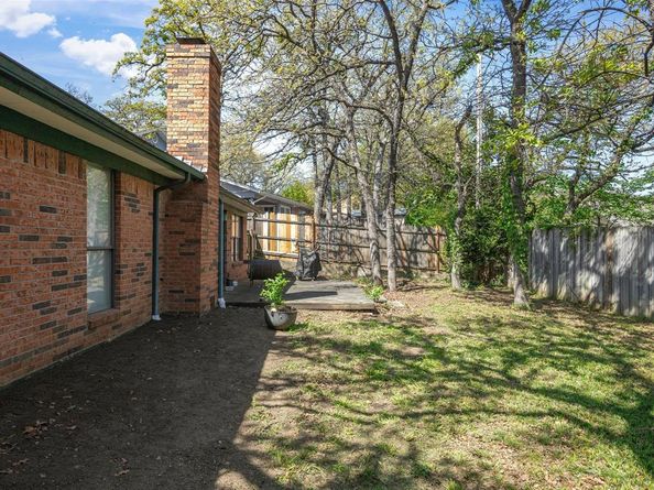 4505  Deer Lodge Court , Arlington Texas 76017