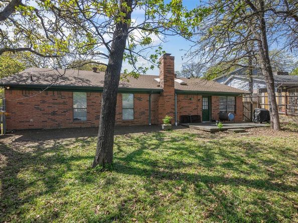 4505  Deer Lodge Court , Arlington Texas 76017