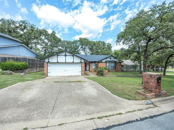 4505  Deer Lodge Court , Arlington Texas 76017