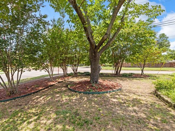 10382  Newcombe Drive , Dallas Texas 75228