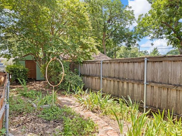 10382  Newcombe Drive , Dallas Texas 75228