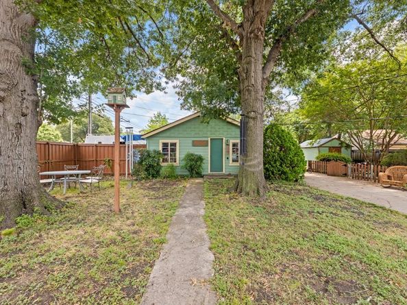 10382  Newcombe Drive , Dallas Texas 75228