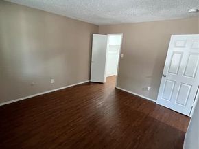 7431  Holly Hill Drive  105, Dallas Texas 75231