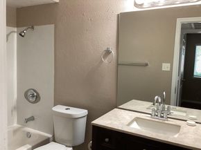 7431  Holly Hill Drive  105, Dallas Texas 75231