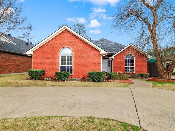 17708  Hillcrest Road , Dallas Texas 75252