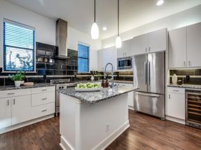 1717  Annex Avenue  102, Dallas Texas 75204