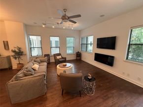 1717  Annex Avenue  102, Dallas Texas 75204