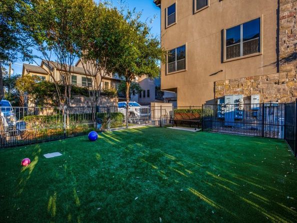 1717  Annex Avenue  102, Dallas Texas 75204