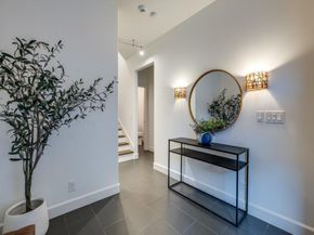 1717  Annex Avenue  102, Dallas Texas 75204