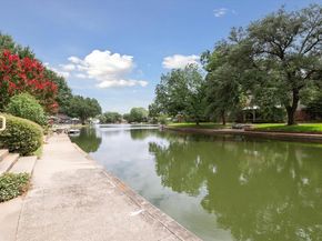 2204  Winewood Lane , Arlington Texas 76013