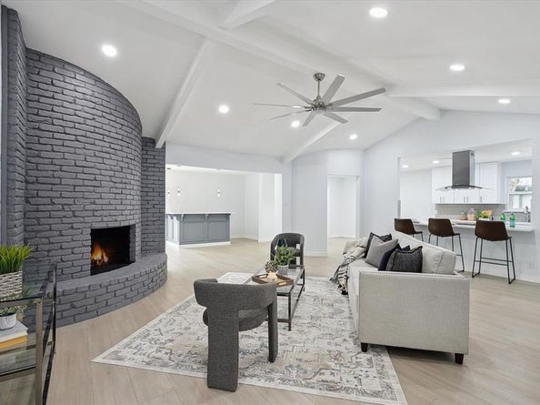 2204  Winewood Lane , Arlington Texas 76013
