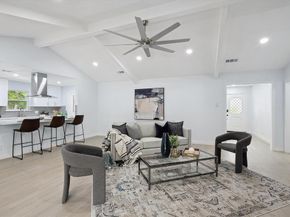 2204  Winewood Lane , Arlington Texas 76013