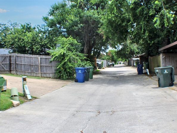 4814  Rollingwood Court , Garland Texas 75043