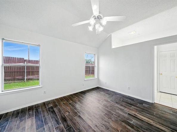 5601  Fairway Circle , Haltom City Texas 76117