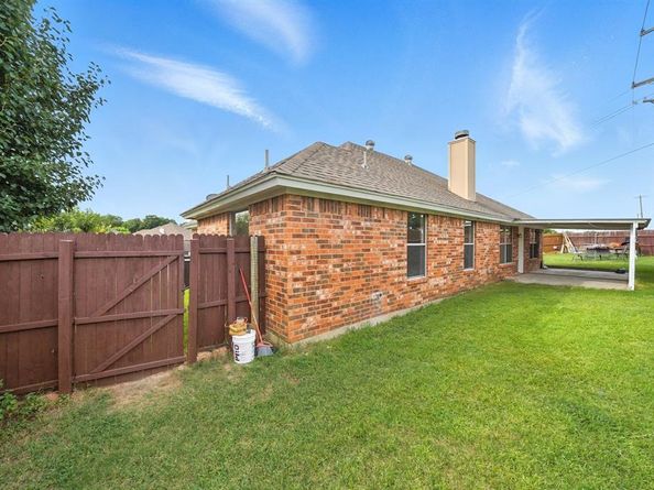 5601  Fairway Circle , Haltom City Texas 76117