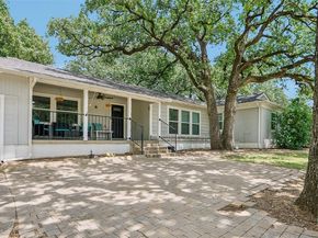 516  Hurstview Drive , Hurst Texas 76053