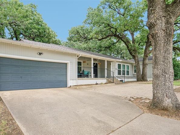 516  Hurstview Drive , Hurst Texas 76053