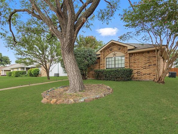 704  Timberbend Trail , Allen Texas 75002
