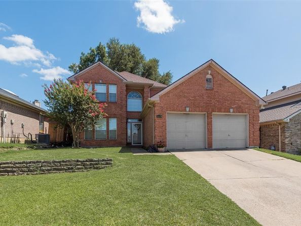 1129  Secretariat Drive , Grand Prairie Texas 75052