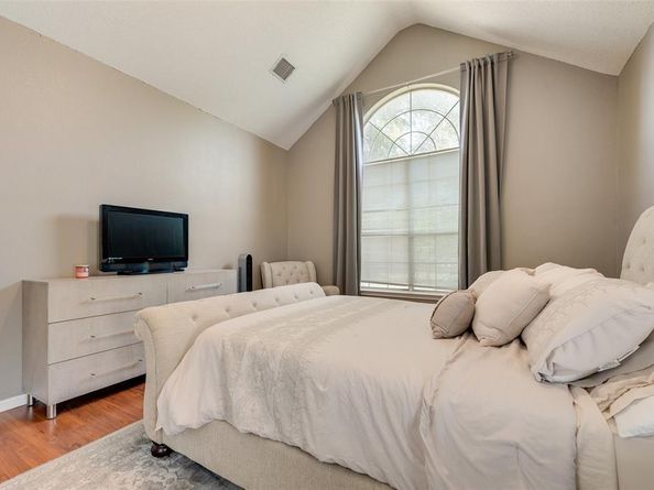 1129  Secretariat Drive , Grand Prairie Texas 75052