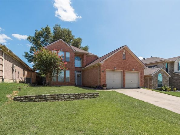 1129  Secretariat Drive , Grand Prairie Texas 75052