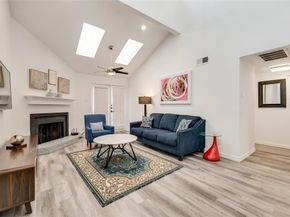 5750  Phoenix Drive  39, Dallas Texas 75231