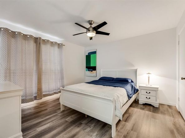 5750  Phoenix Drive  39, Dallas Texas 75231