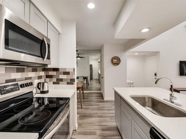 5750  Phoenix Drive  39, Dallas Texas 75231
