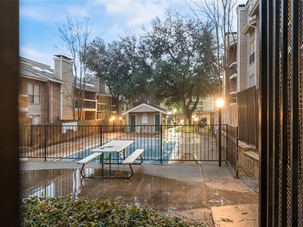 5750  Phoenix Drive  39, Dallas Texas 75231