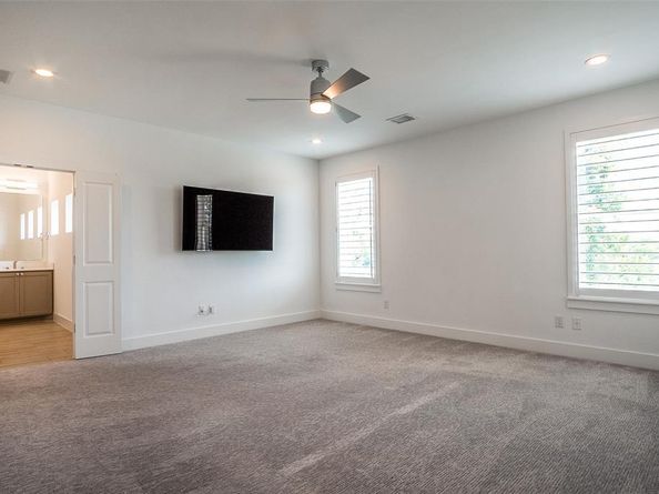 2216  Scenic Bluff Drive , Fort Worth Texas 76111